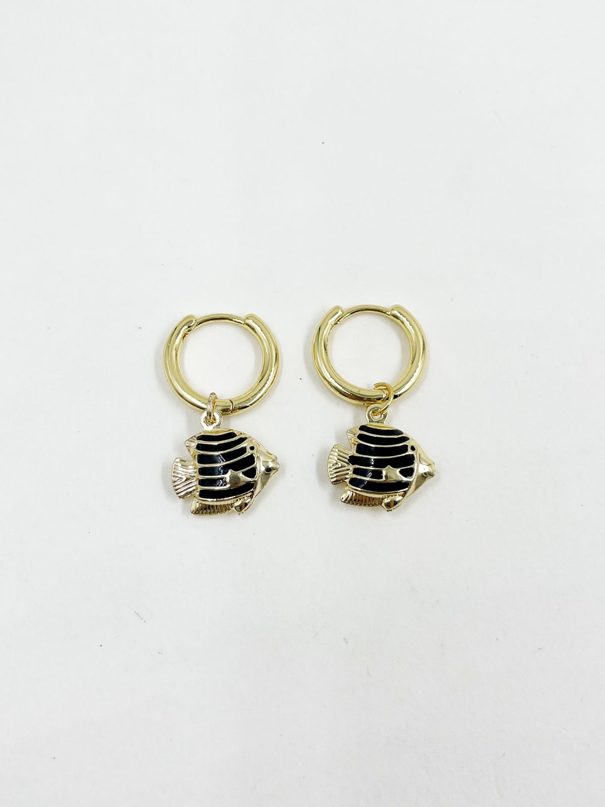 retes de rodio con dijes pintados y lacados – Largo 3.5 cm<