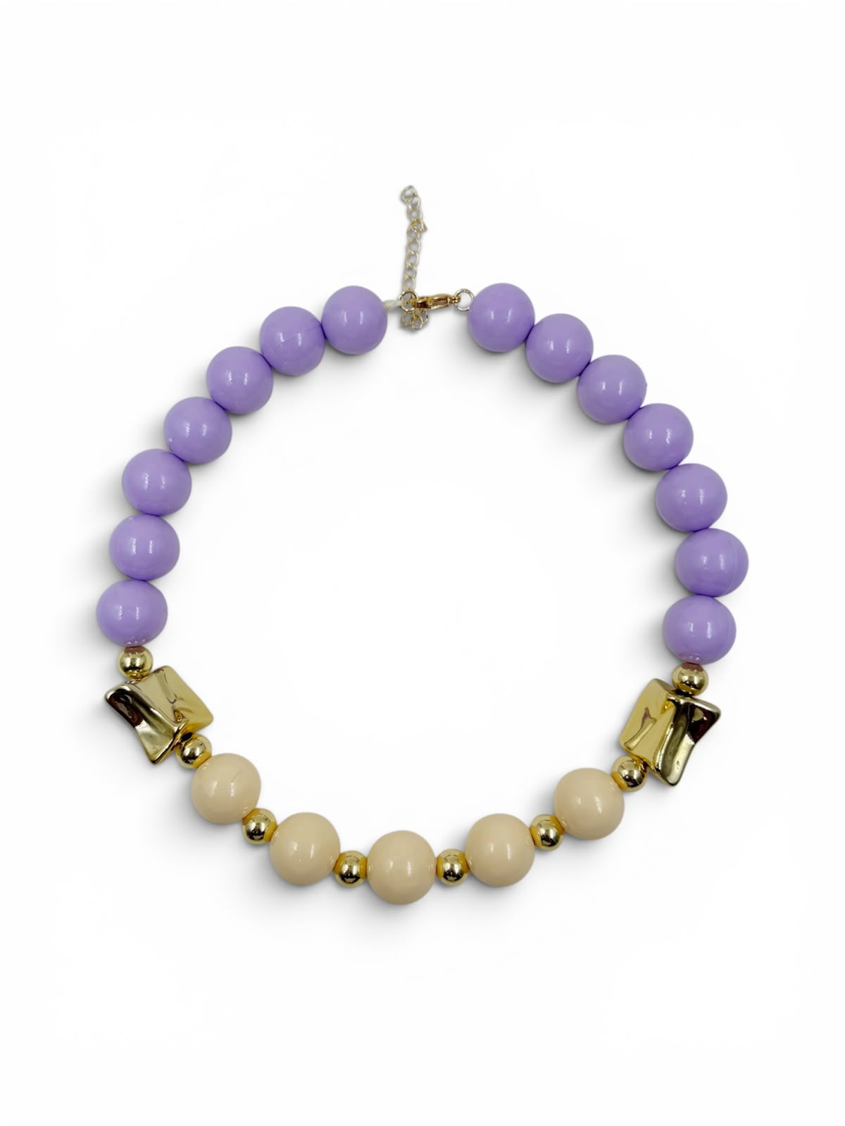 Collar Chunky Caramelo con esferas de diferentes tamaños, detalles de acabado orgánico y cierre ajustable para mujer.