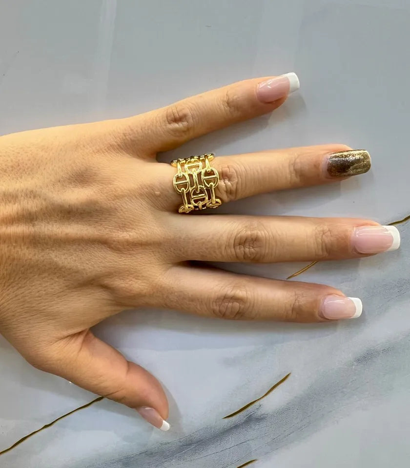 Anillo Ochos