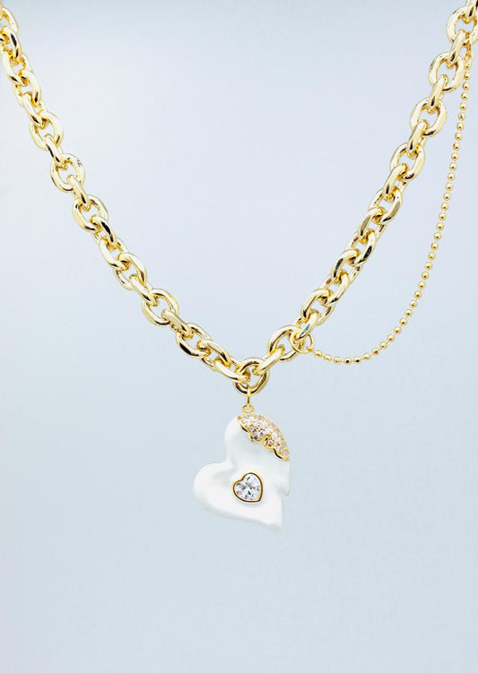 Collar Diamante de Corazón con cadena eslabonada, dije lacado con cristal en forma de corazón y microcircones.