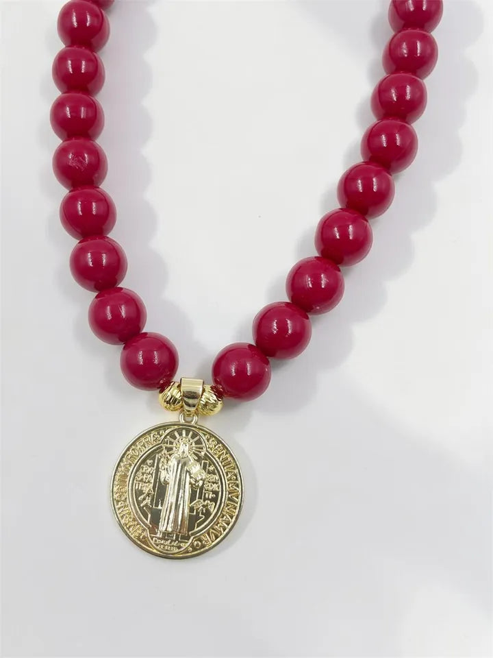 Collar Sello de Protección Maxi con medalla San Benito dorada
Choker ajustable con medalla San Benito y esferas de colores
Collar femenino de protección con detalles dorados