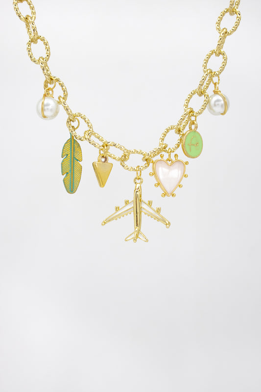 Collar Green Travel
