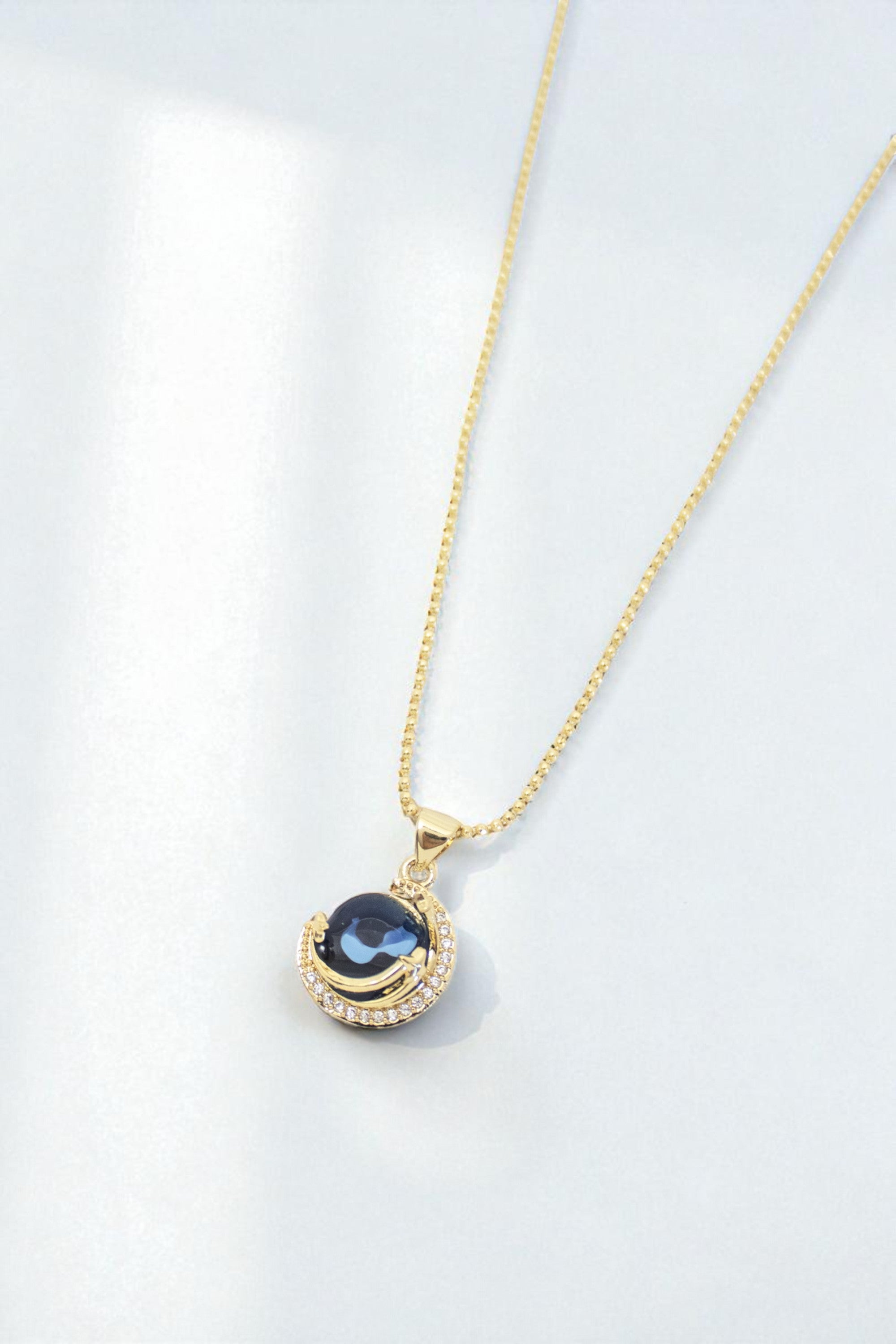 Collar Blue