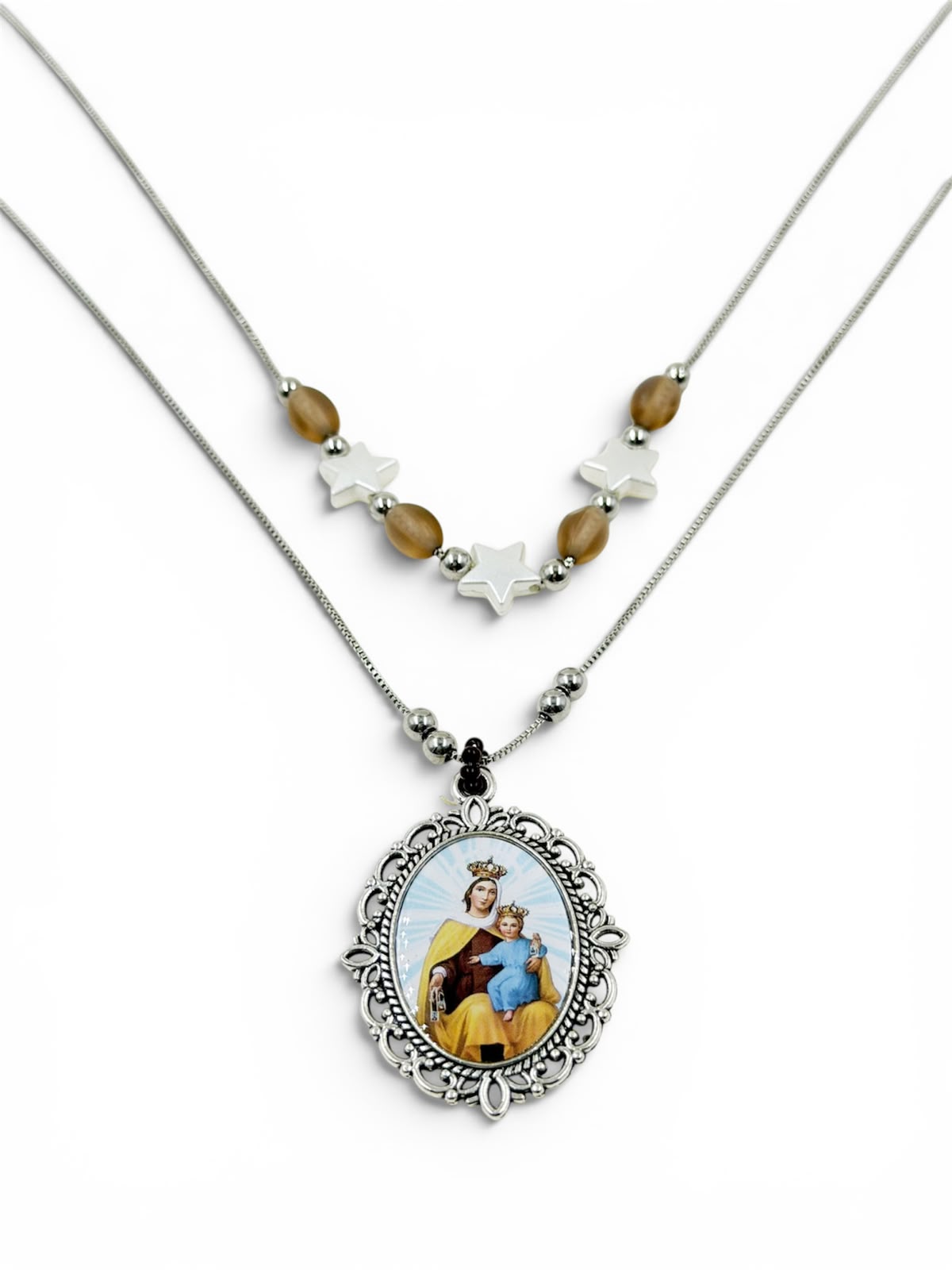 Collar Protección Angelical, set de dos collares con medalla religiosa, estrellas perladas, cristales mate y cadena rodinada plateada.