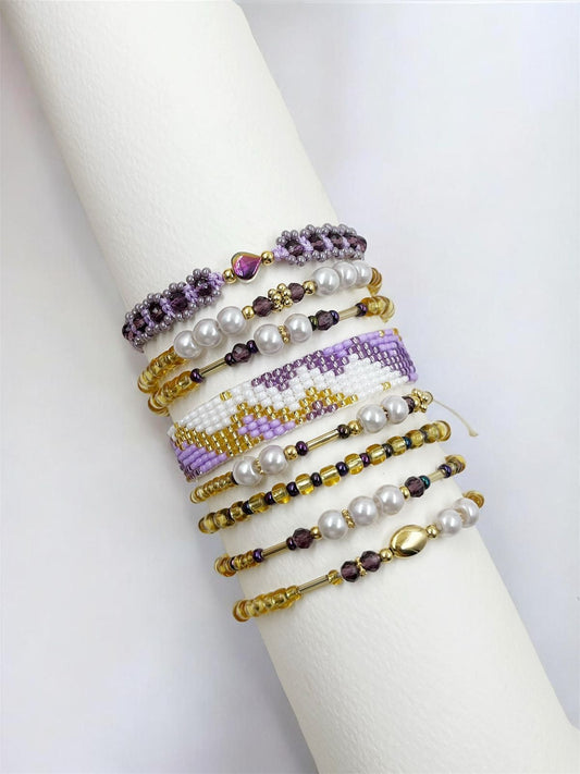 Maxipulsera Amatist de múltiples vueltas con detalles tejidos, cuentas decorativas y diseño elegante para mujer.