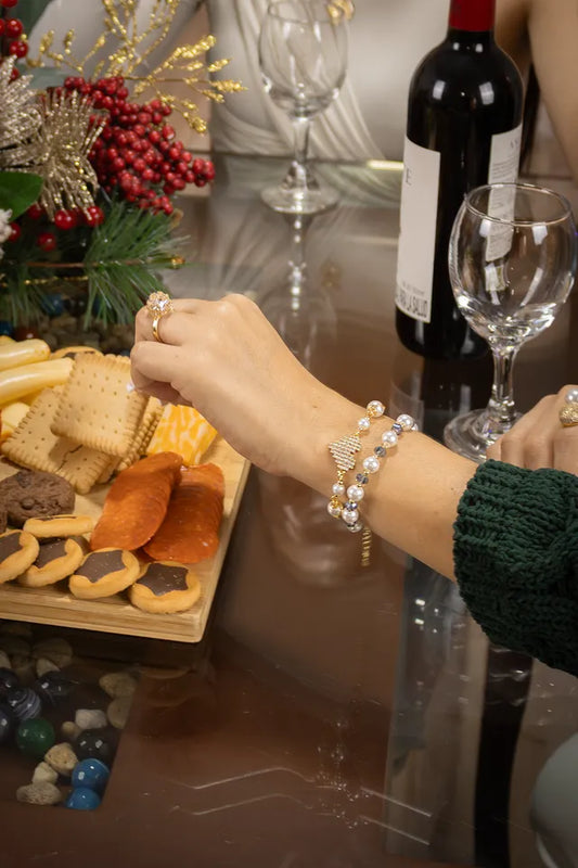 Pulsera Brillo de Amor Elegante con perlas esmaltadas, muranos facetados y cadena rodinada