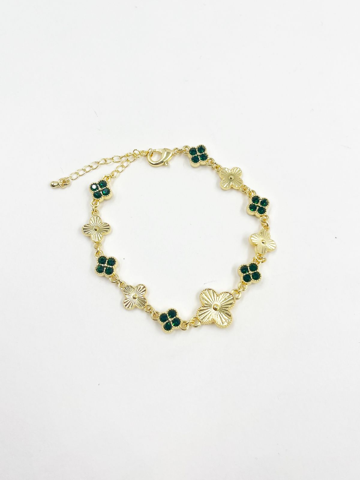Pulsera en rodinado con incrustación de cristales en colores y tréboles dorados – Largo 17+5 cm